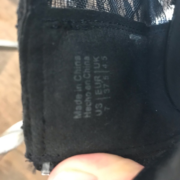 ALDO open-toe lace zip-up heels - Picture 5 of 5